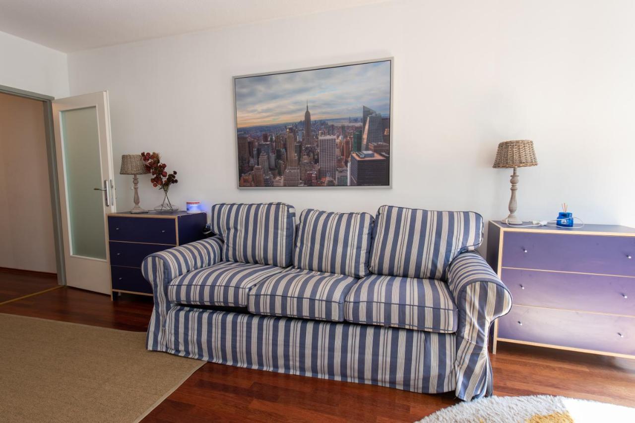 - Burggasse Apartment