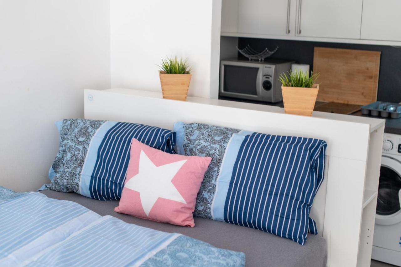 - Burggasse Apartment Wien